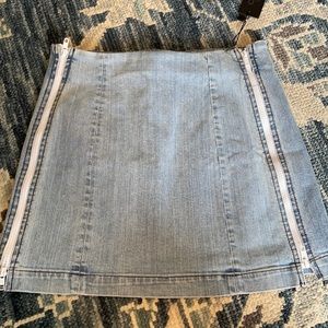 CARMAR pencil skirt with zippers on sides